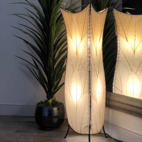 Eangee Large Flowerbud Lamp in Natural